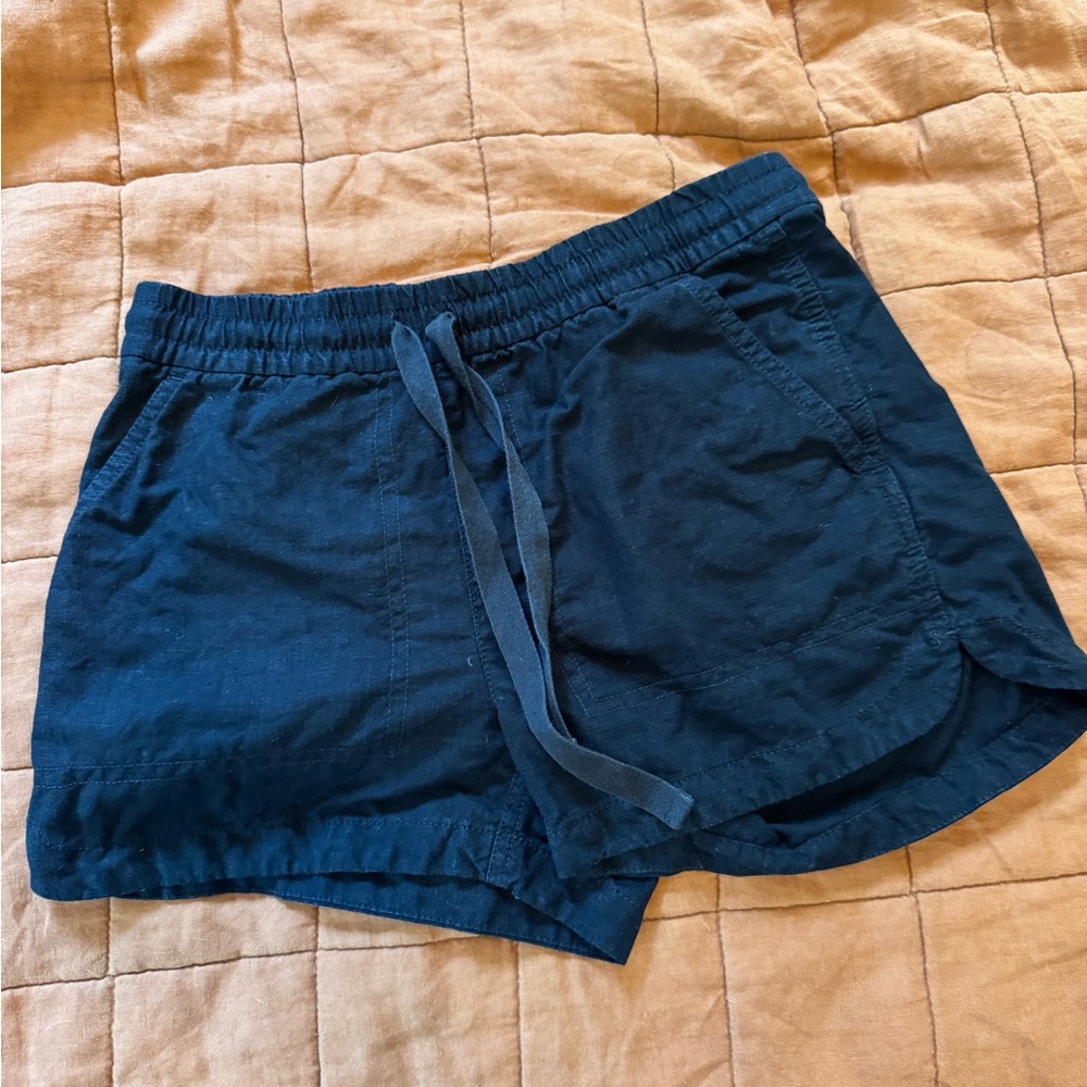 Black linen shorts